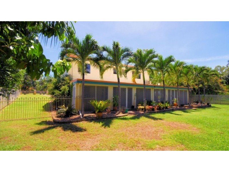 12 Bunya Street, Bushland Beach QLD 4818