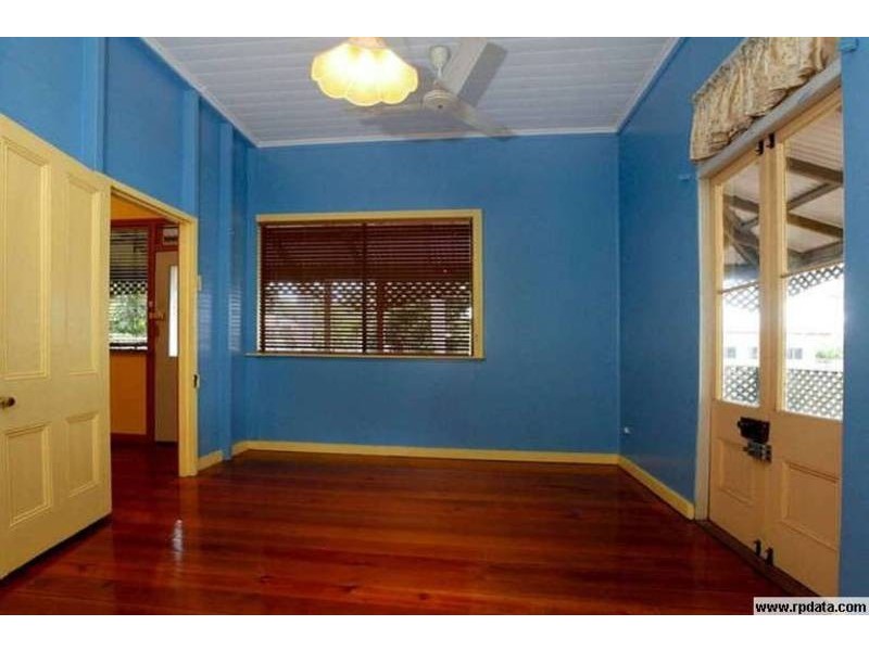 38 Armstrong Street, Hermit Park QLD 4812