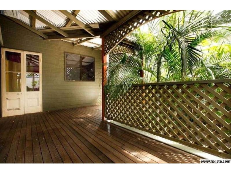 38 Armstrong Street, Hermit Park QLD 4812