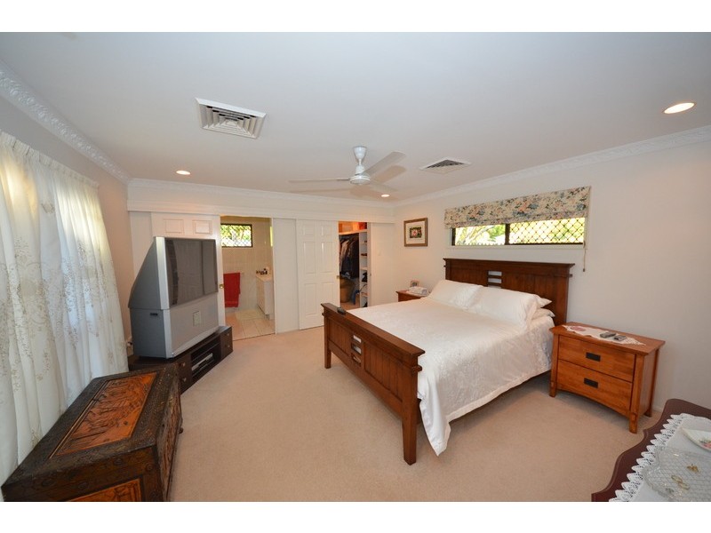 22 Victor Street, Cranbrook QLD 4814