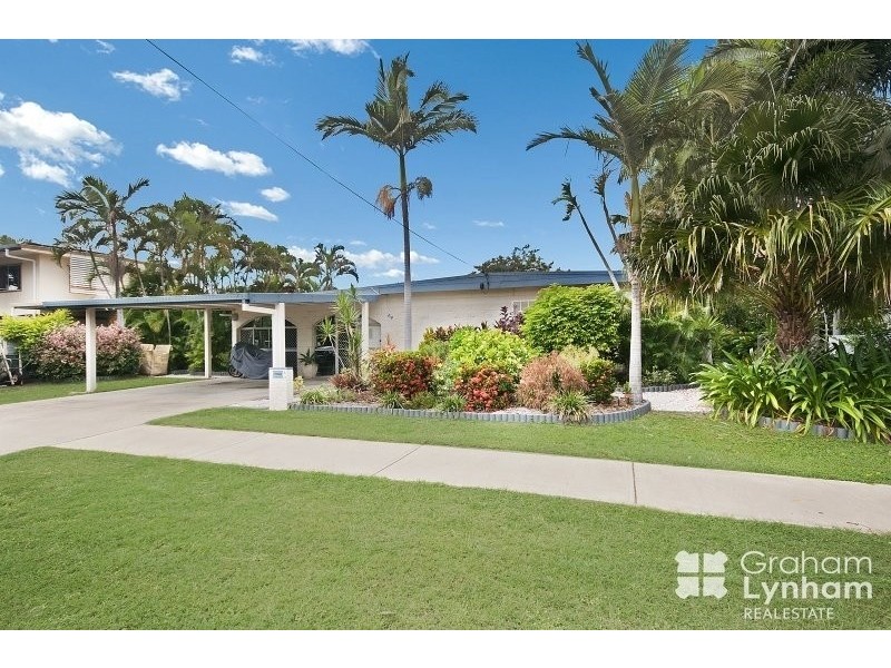 64 Albert Street, Cranbrook QLD 4814