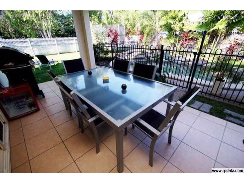 45 Greentree Circuit, Bushland Beach QLD 4818