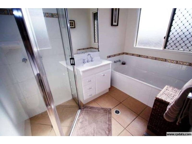 45 Greentree Circuit, Bushland Beach QLD 4818