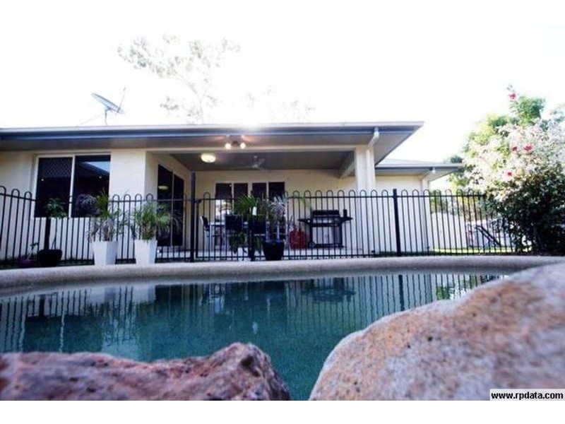 45 Greentree Circuit, Bushland Beach QLD 4818