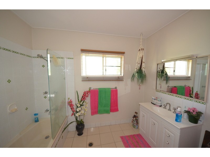 9 Flagstone Avenue, Rangewood QLD 4817