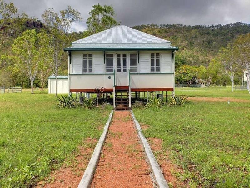 18 Allendale Drive, Alligator Creek QLD 4816