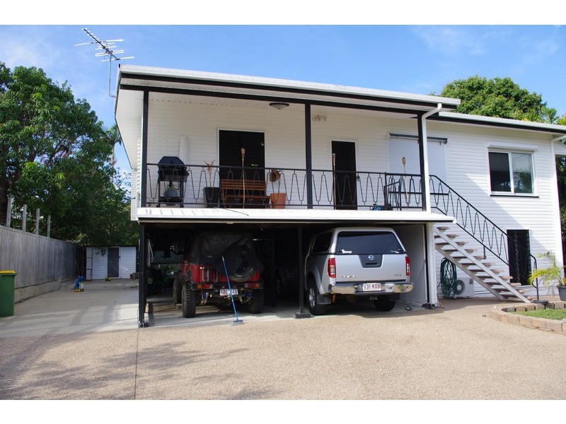 5 Bomana, Aitkenvale QLD 4814