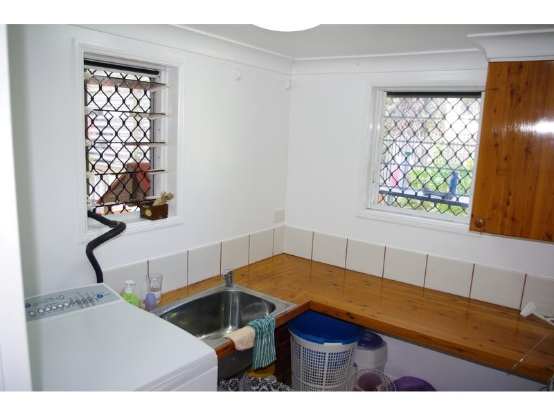 5 Bomana, Aitkenvale QLD 4814