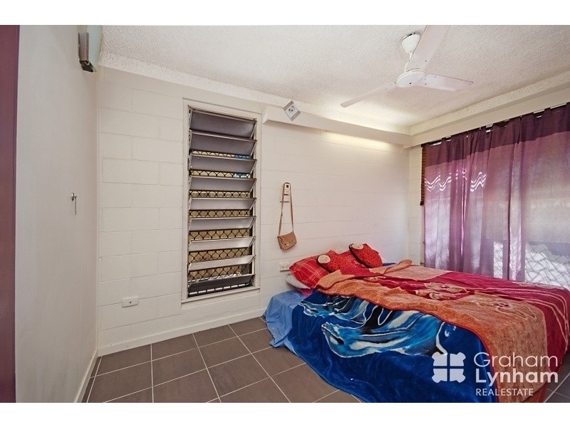 2/13 Maroong Street, Currajong QLD 4812