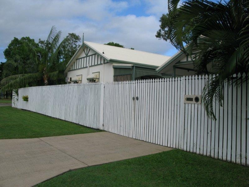 1 Raven Court, Kelso QLD 4815