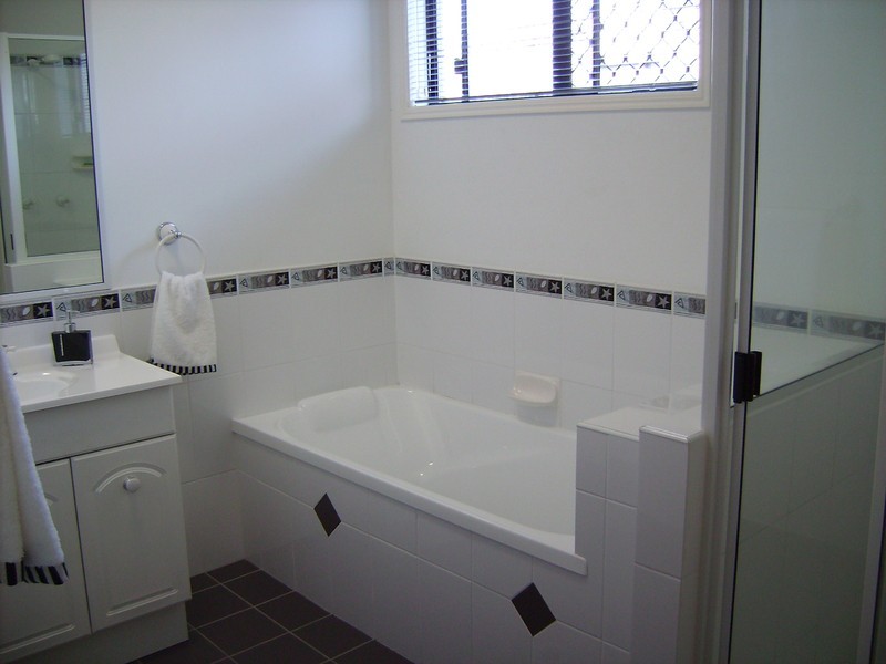 67 Bamboo Crescent, Mount Louisa QLD 4814