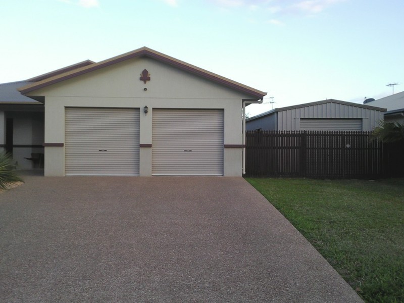 67 Bamboo Crescent, Mount Louisa QLD 4814