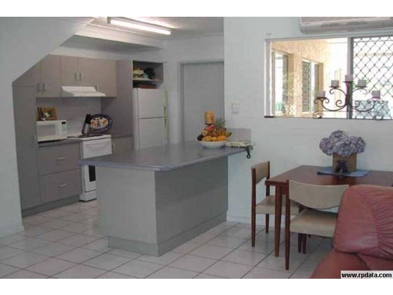 2/4 Stuart Street, North Ward QLD 4810