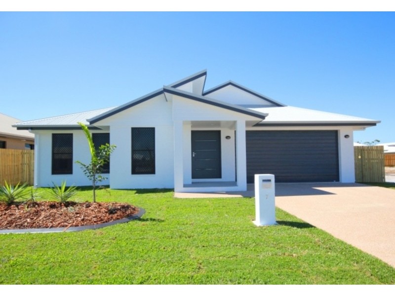 59 Biscayne Street, Burdell QLD 4818