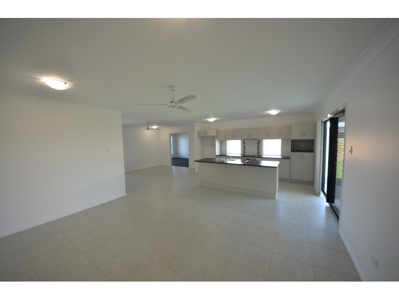 59 Biscayne Street, Burdell QLD 4818