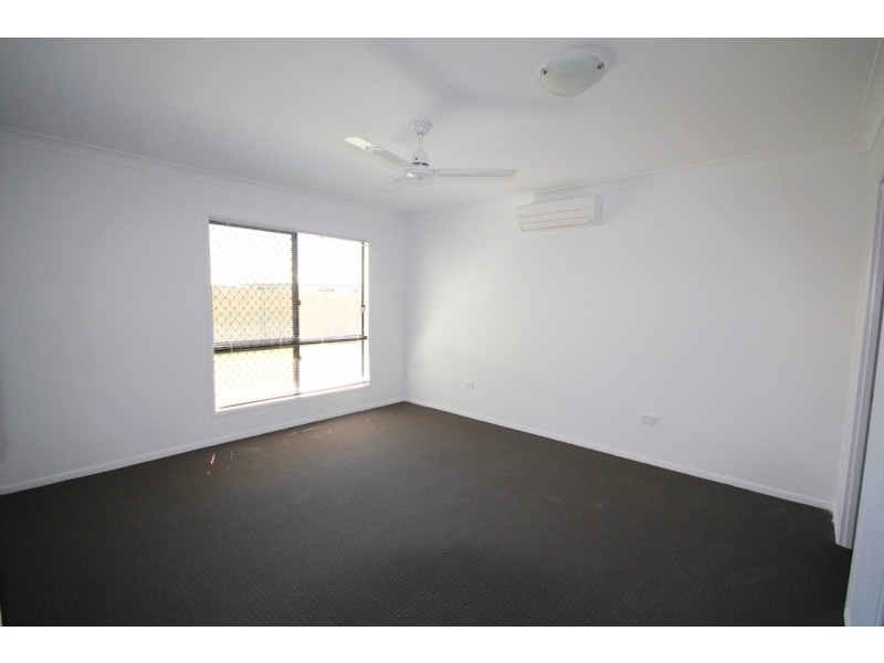 59 Biscayne Street, Burdell QLD 4818