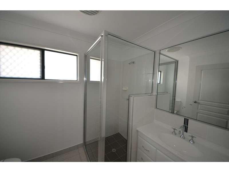 59 Biscayne Street, Burdell QLD 4818