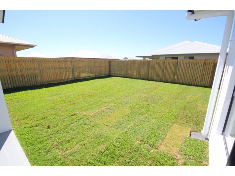 59 Biscayne Street, Burdell QLD 4818