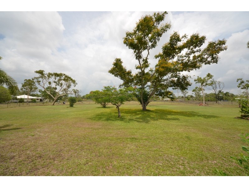 9 Flagstone Avenue, Alice River QLD 4817