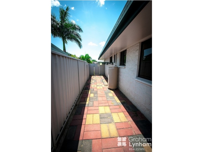 6 Salisbury Crescent, Kirwan QLD 4817