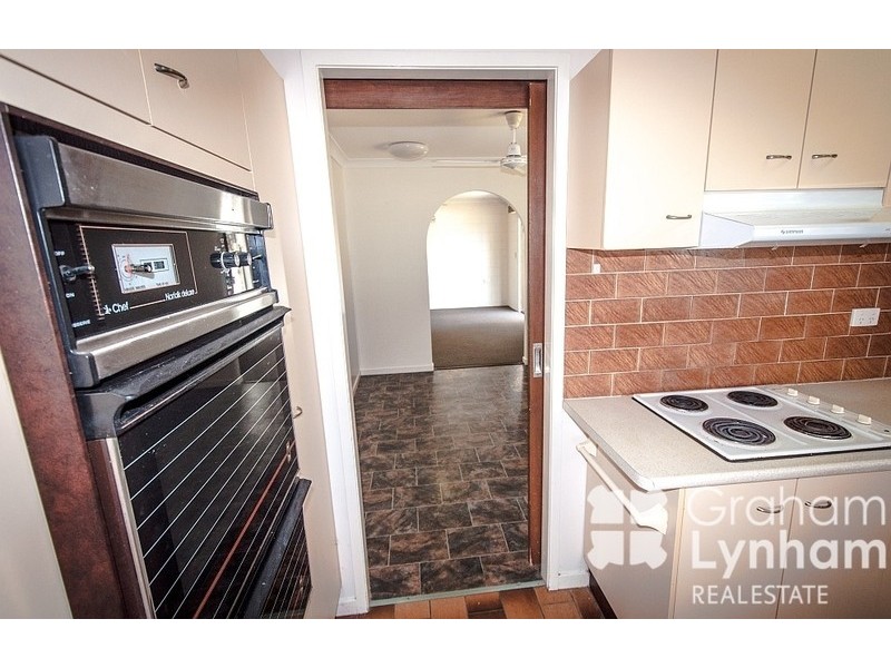 6 Salisbury Crescent, Kirwan QLD 4817