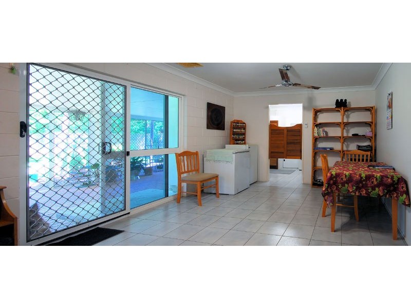 12 Bunya Street, Bushland Beach QLD 4818