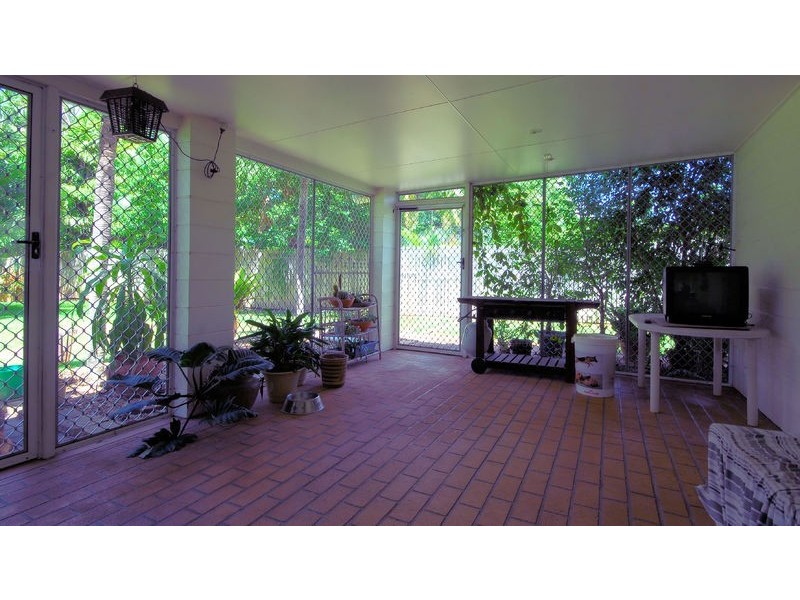 12 Bunya Street, Bushland Beach QLD 4818