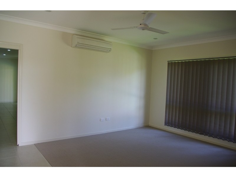 76 Corcoran Avenue, Currajong QLD 4812