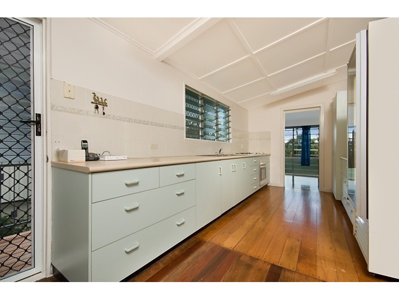 12  Stuart Street, North Ward QLD 4810