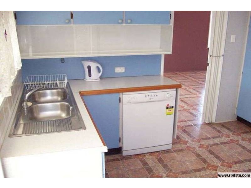 77 Hammett Street, Currajong QLD 4812