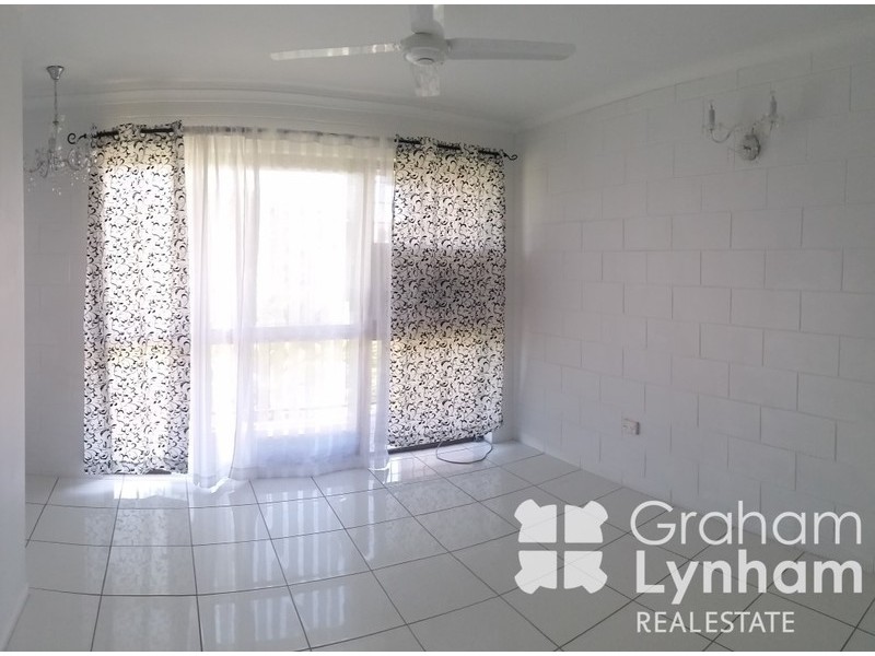 6/25 Roberts, Hermit Park QLD 4812