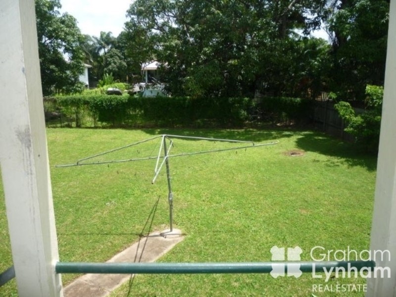 48 Hughes Street, Hermit Park QLD 4812