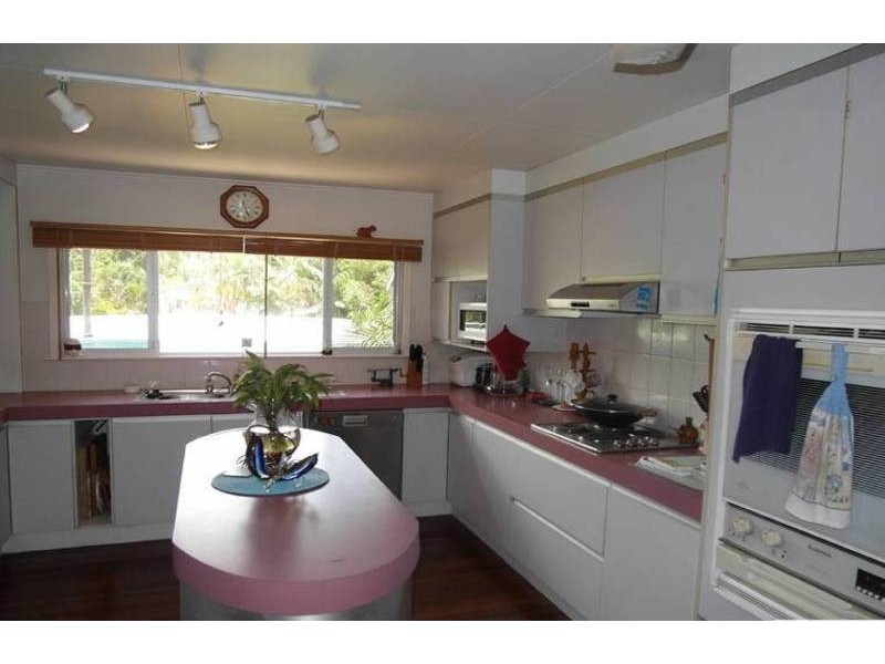 17 Brownhill Street, Mundingburra QLD 4812