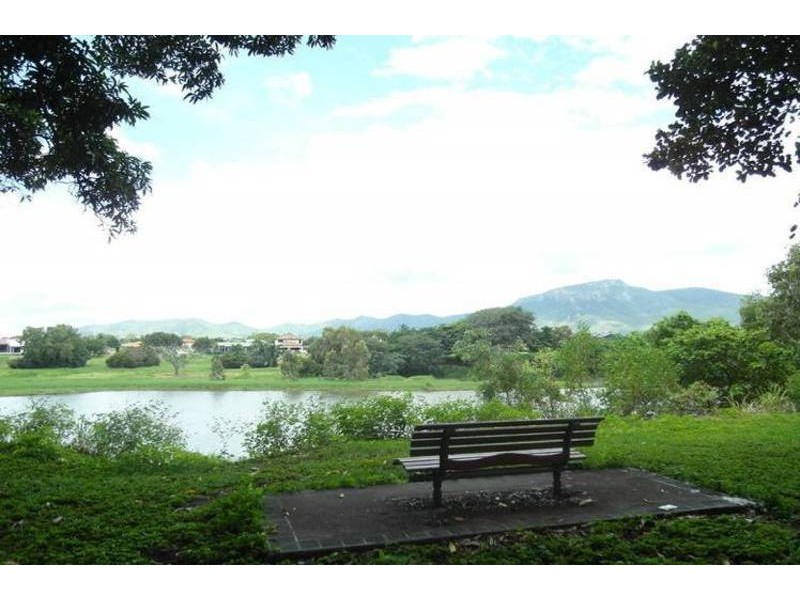 17 Brownhill Street, Mundingburra QLD 4812