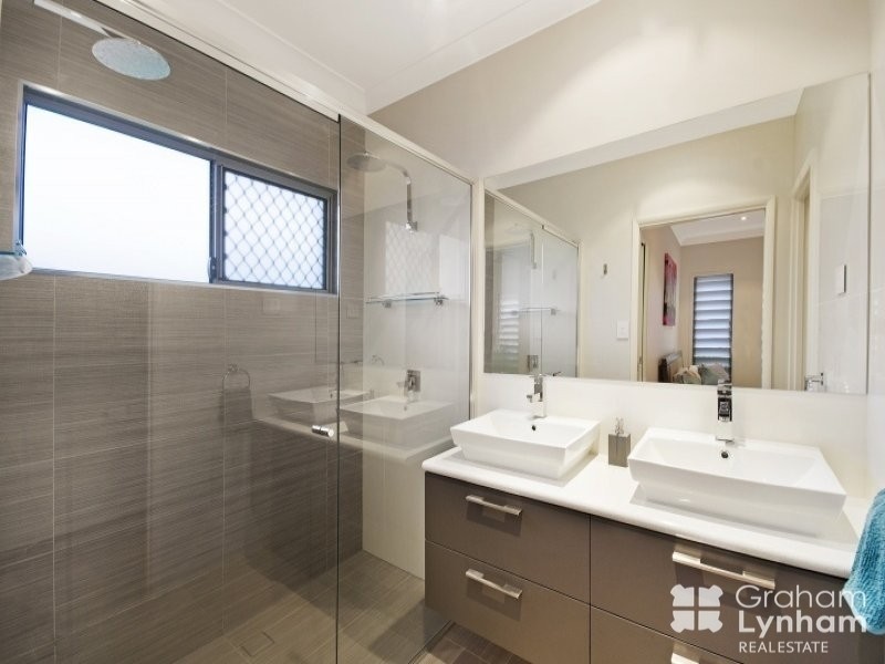 24 Mallorca Circuit, Burdell QLD 4818