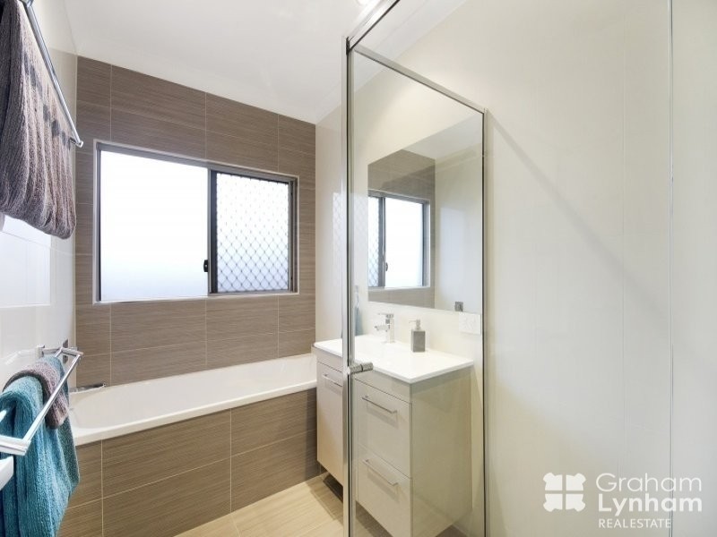 24 Mallorca Circuit, Burdell QLD 4818