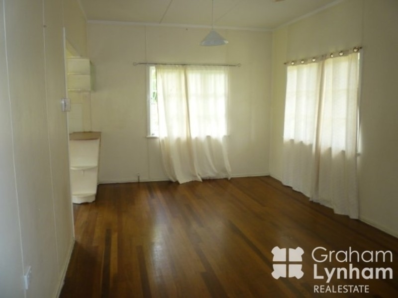 48  Hughes Street, Hermit Park QLD 4812