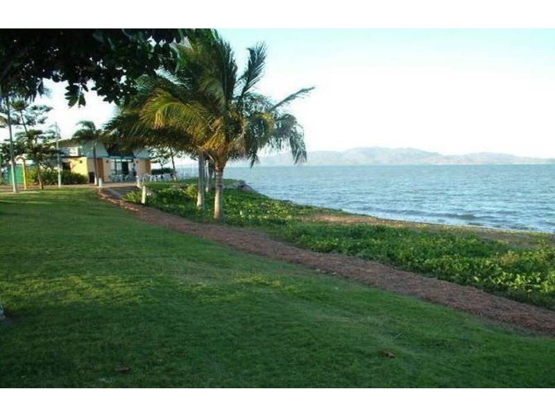 7/98 The Strand, North Ward QLD 4810