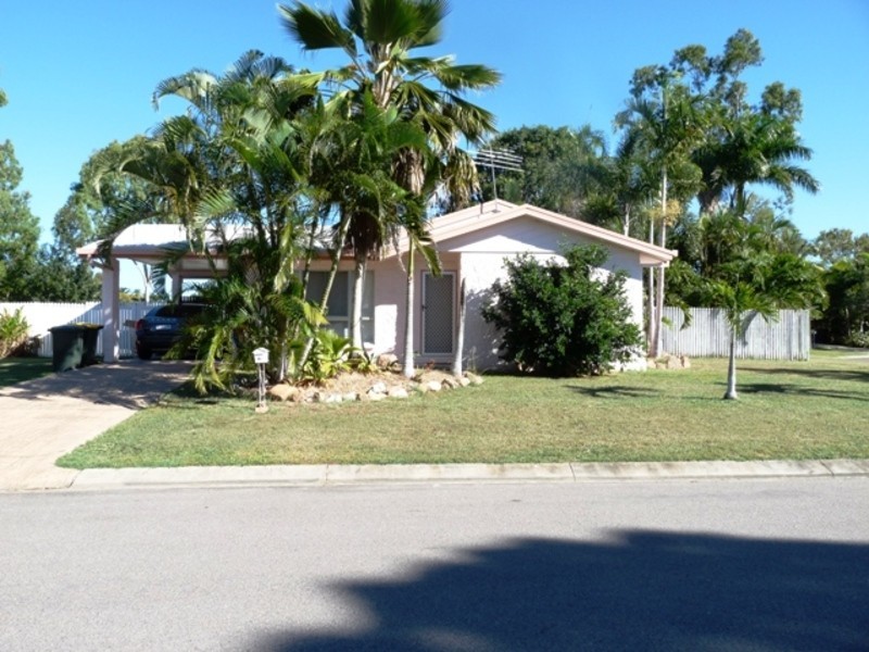 2 Raffles Court, Kelso QLD 4815