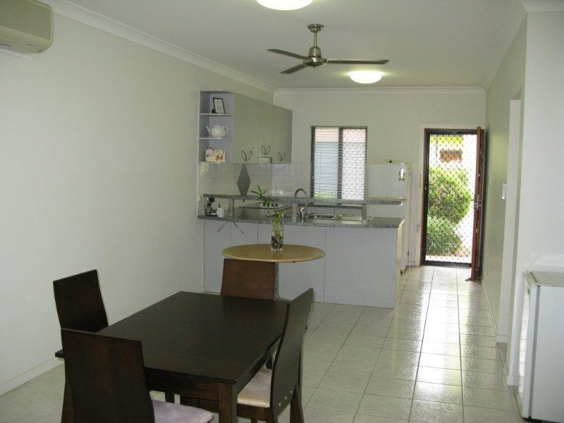 2/42 Patrick Street, Aitkenvale QLD 4814