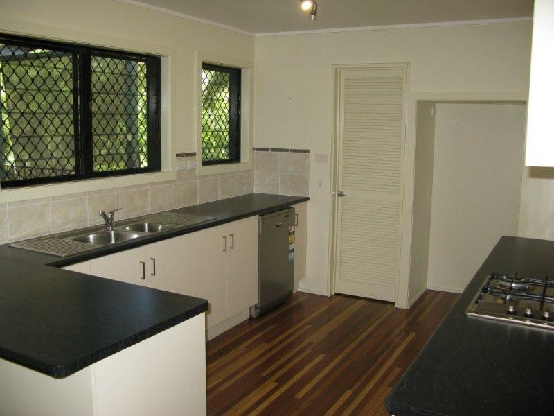 6 Catalonia Street, Kirwan QLD 4817