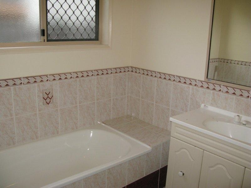 15 Chatsworth Crescent, Annandale QLD 4814