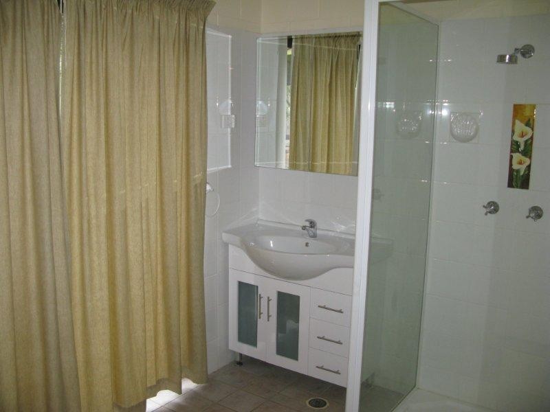 11 Salina Drive, Kelso QLD 4815