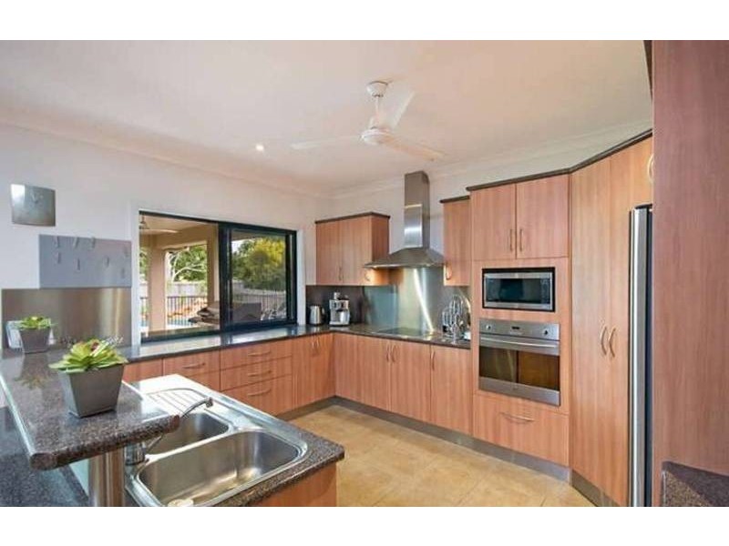 13 Michelia Close, Kirwan QLD 4817