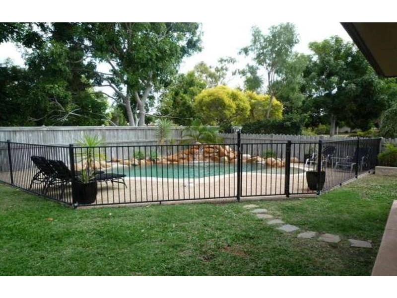 13 Michelia Close, Kirwan QLD 4817