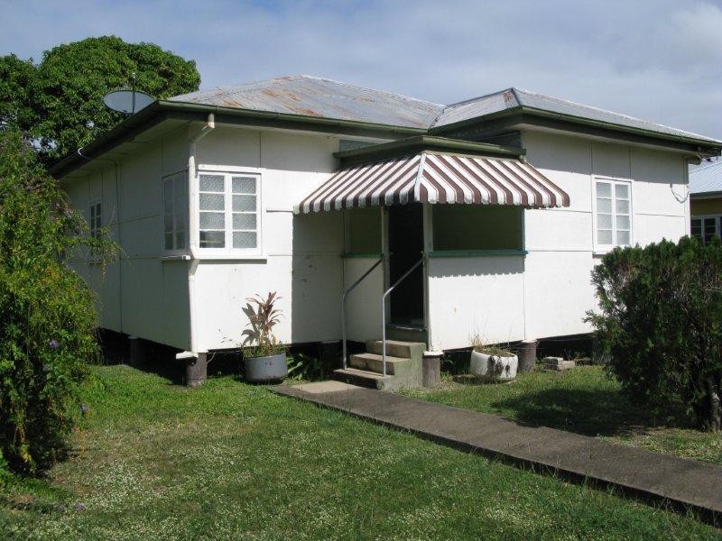 9 Fraire Street, Hermit Park QLD 4812