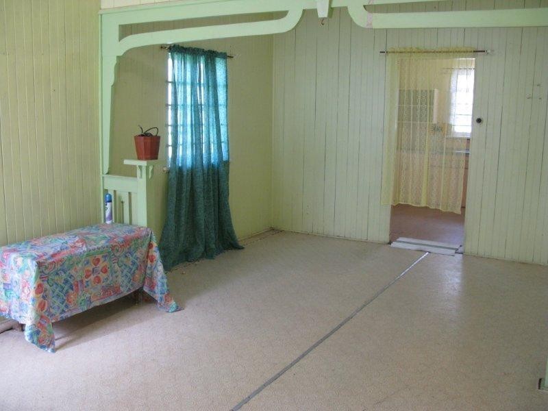 9 Fraire Street, Hermit Park QLD 4812