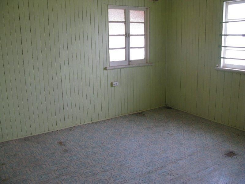 9 Fraire Street, Hermit Park QLD 4812