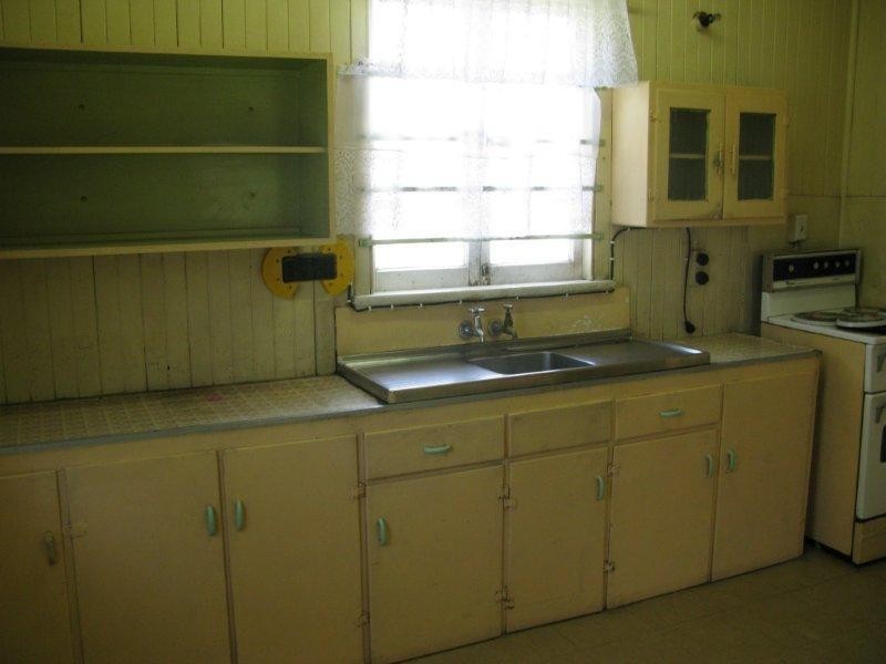 9 Fraire Street, Hermit Park QLD 4812