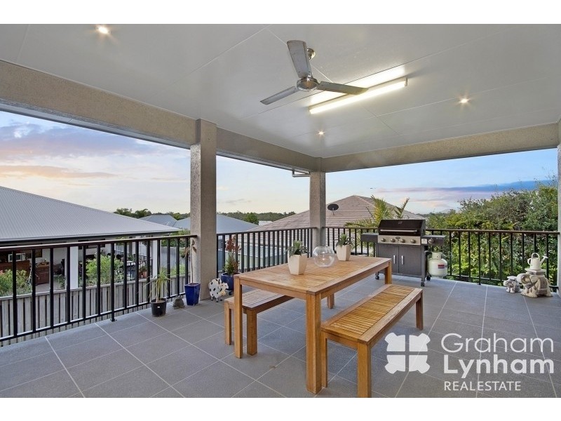 Bushland Beach QLD 4818